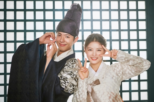 ‘구르미 그린 달빛’ 박보검-김유정, 본방사수 독려샷 공개…‘달달 케미’