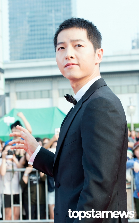 [HD스토리] 송중기, 까까머리도 잘 어울리는 유대위님… ‘박무영으로 돌아왔어요’