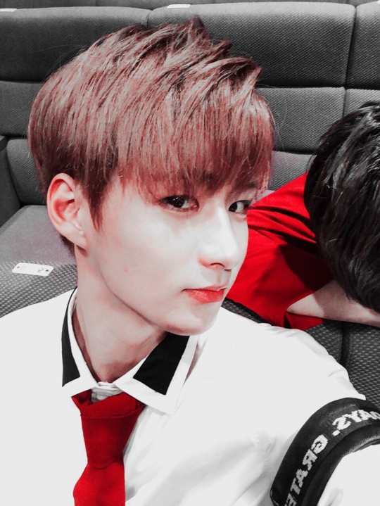 [스타SNS] 로미오(ROMEO) 현경, “수능 잘 보세요 여러분”… ‘화이팅 다들’