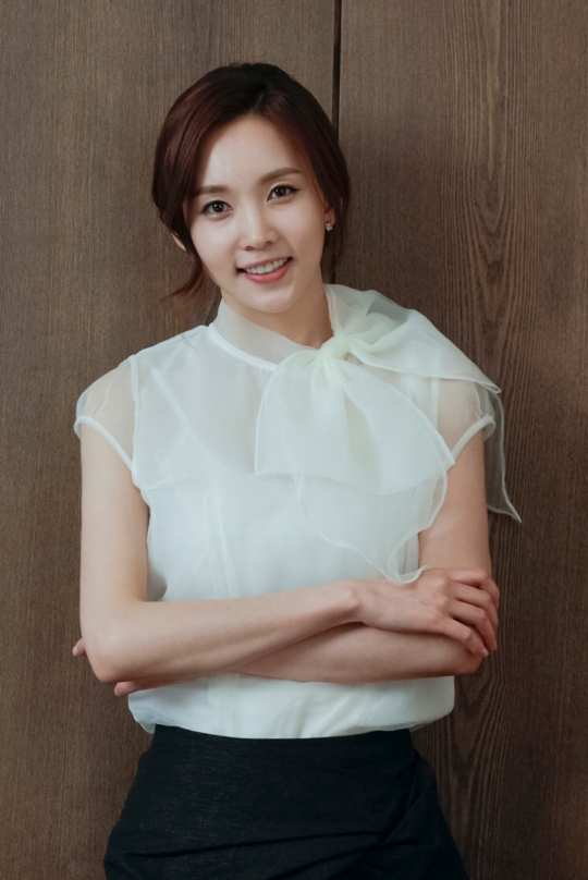 윤주희, ‘귓속말’ 캐스팅 확정…‘욕망의 화신’으로 변신한다 (공식입장)