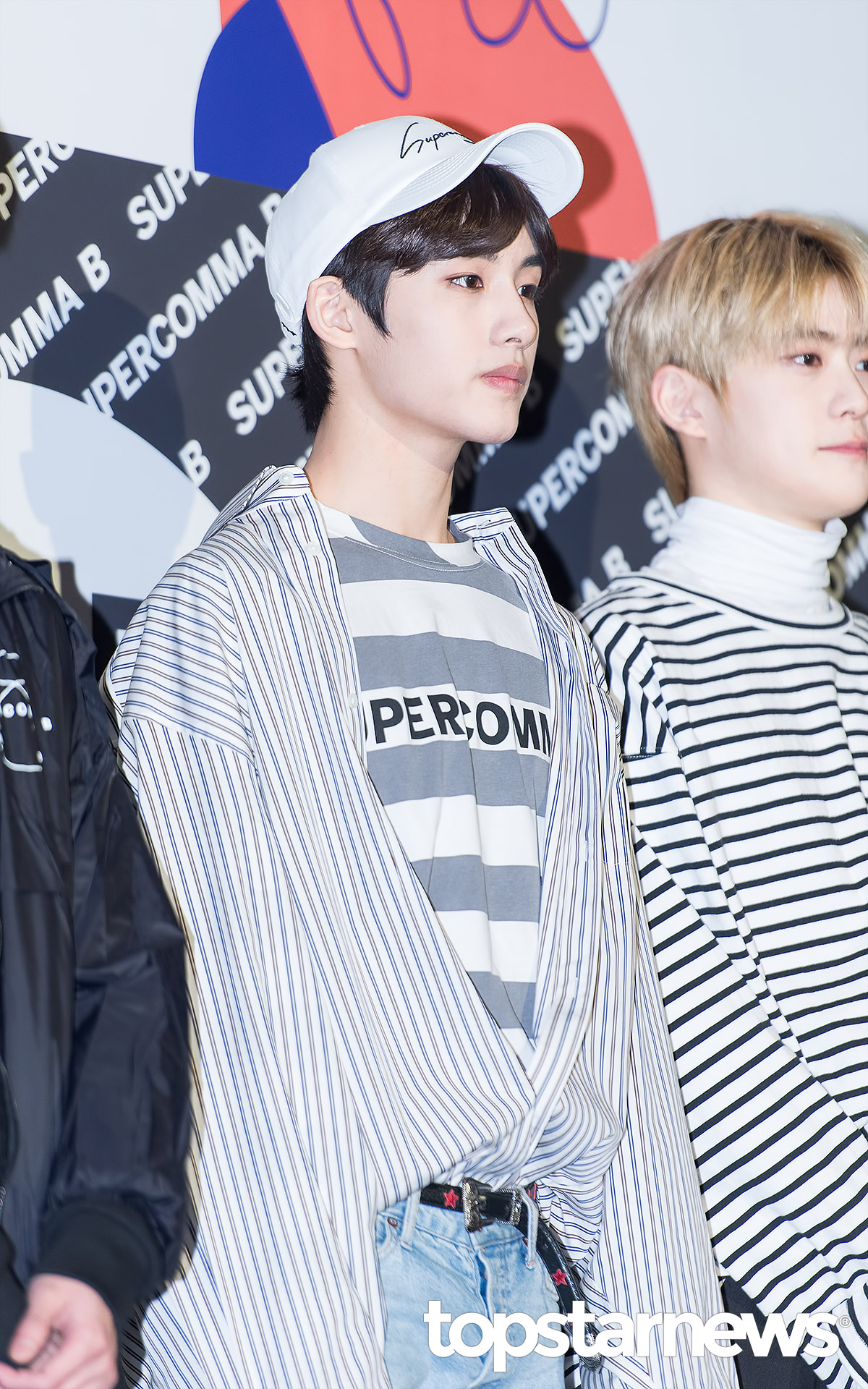 [HD포토] 엔시티127(NCT127) 윈윈, ‘동대문에 삐약이 떳어요~’