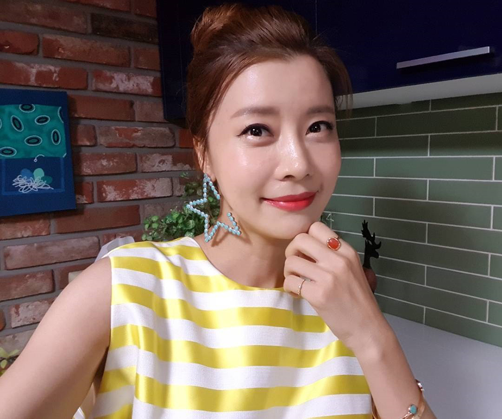 [근황] 유선, 여전히 아름다운 미모…“오늘 맘에 들었던 스타일~”