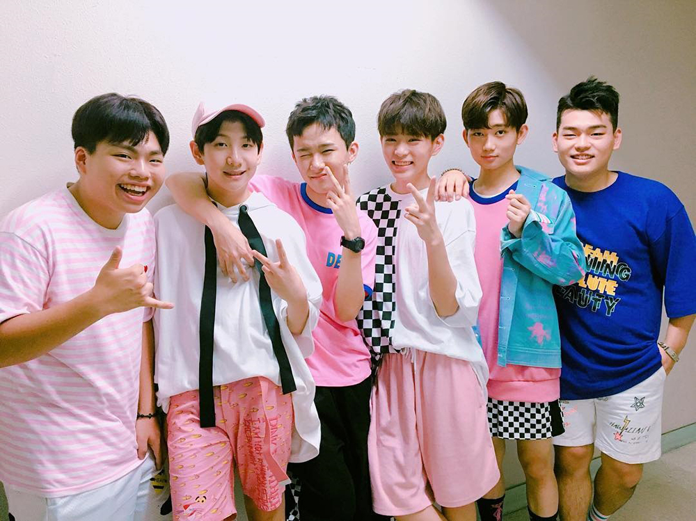 [근황] 더 이스트라이트, 상큼함 터지는 귀요미들…‘과즙미 팡팡’