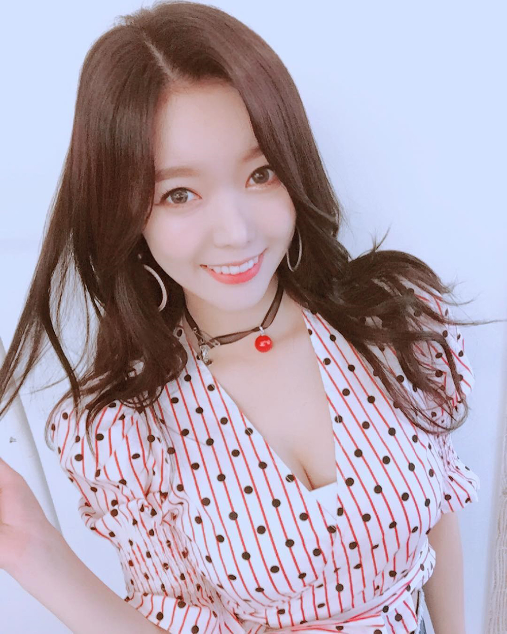 우희와 ‘더 유닛’ 참여 달샤벳 세리, 청순미 뽐내 “너무 상큼해요”