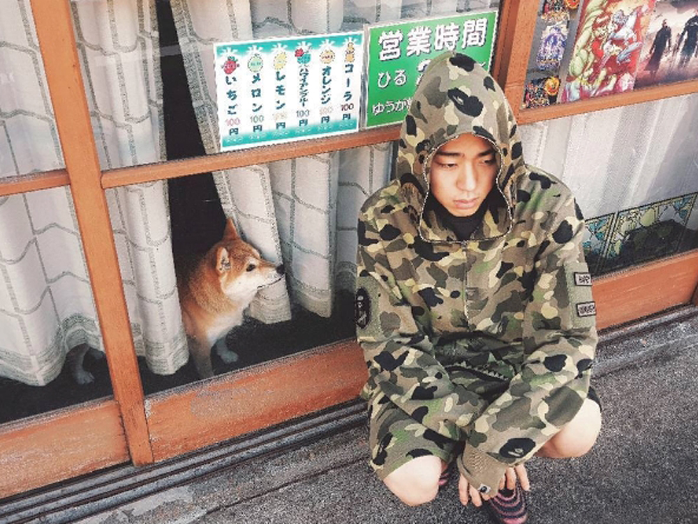[근황] 지코(ZICO), 일본 시바견과 유쾌한 사진…‘시바와 지코의 귀여움 폭발’