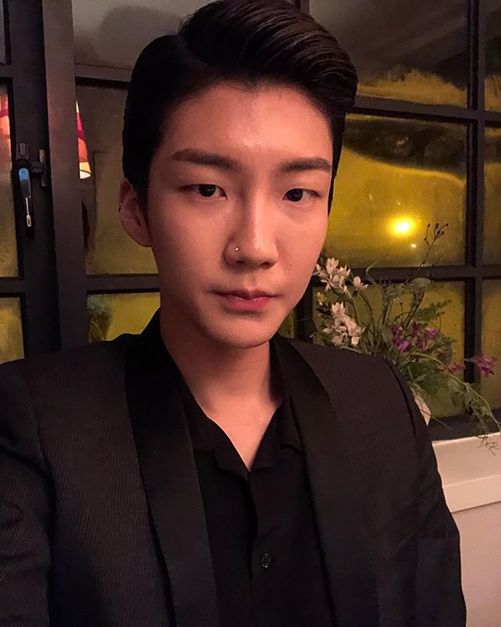 [근황] 위너(WINNER) 이승훈, 포마드 헤어로 잘생긴 외모 과시…눈길