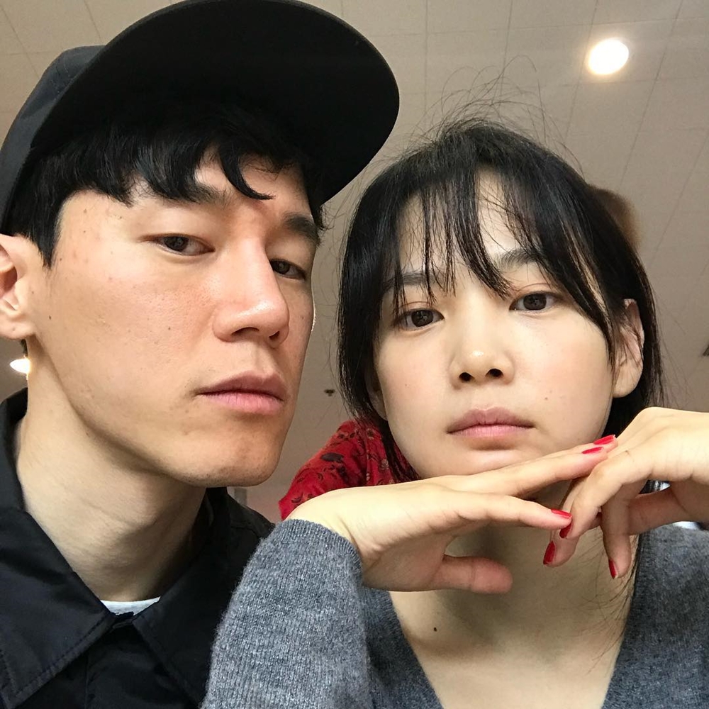 '정희' 김무열, 아내 윤승아와 달달한 일상…'화장기없는 모습'