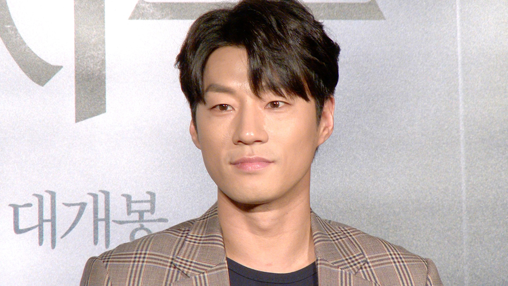 황의조랑 똑같이 생긴 배우 | 인스티즈