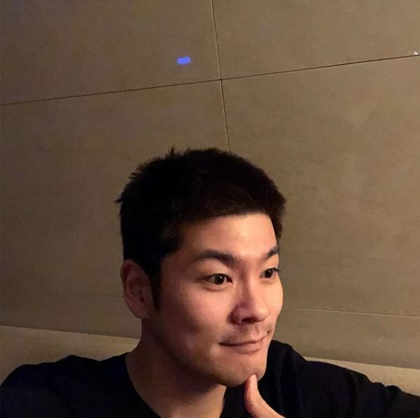 [근황] 장기하, 파격적인 까까머리 헤어스타일 변신…머리빨의 중요성
