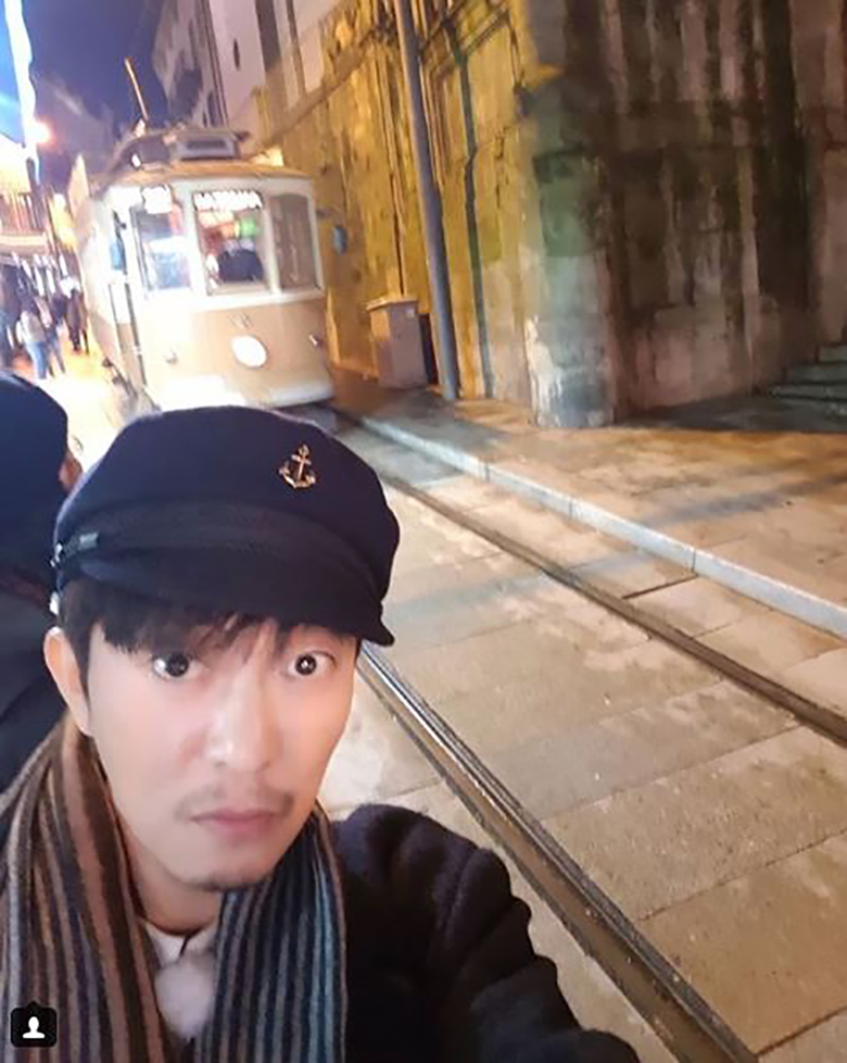 [근황] 비긴어게인2 감성보컬 윤건, 유럽을 감성으로 물들이다…낭만가득
