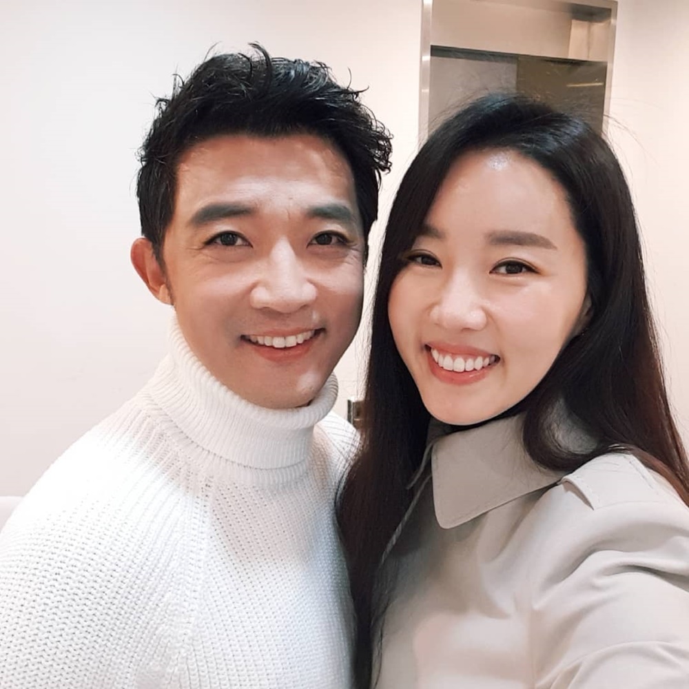 안재욱 부인 최현주, 안재욱과 사랑스러운 투샷…'부부는 닮는다더니'