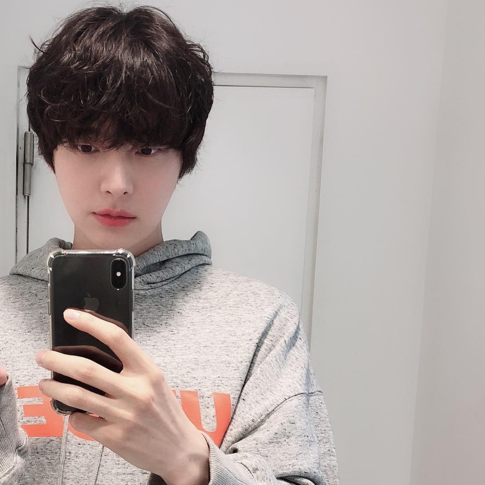 안재현, 아내 구혜선 떠오르는 하얀 피부의 셀카…신서유기6의 비주얼