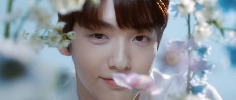 투모로우바이투게더(TXT) 수빈, 퀘스쳐닝 필름 공개…따라올 수 없는 소년美