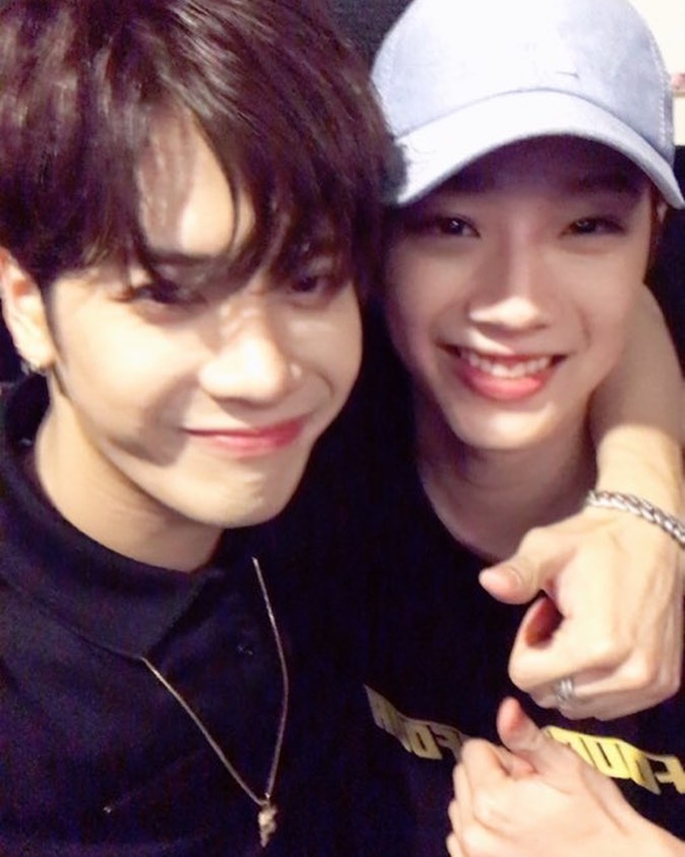 라이관린, 갓세븐(GOT7) 잭슨과 우정 과시…왕자들의 브로맨스