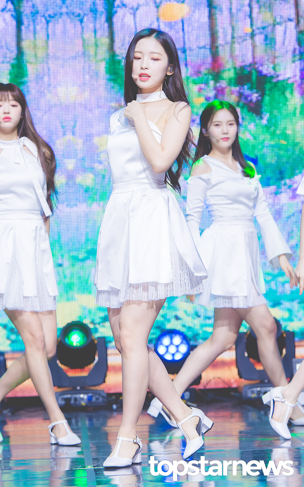 [HD포토] 오마이걸(OH MY GIRL) 아린, 어깨 드러낸 섹시의상 (다섯번째계절)