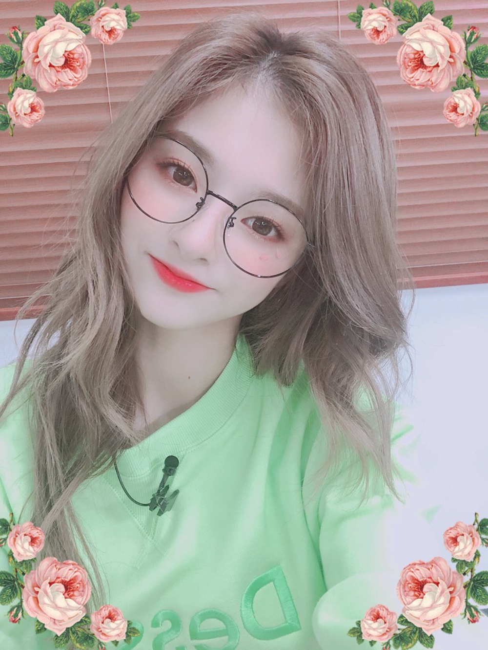 프로미스나인(fromis_9) 이나경, 물오른 미모 과시…''좋은 사람이 되겠습니다''