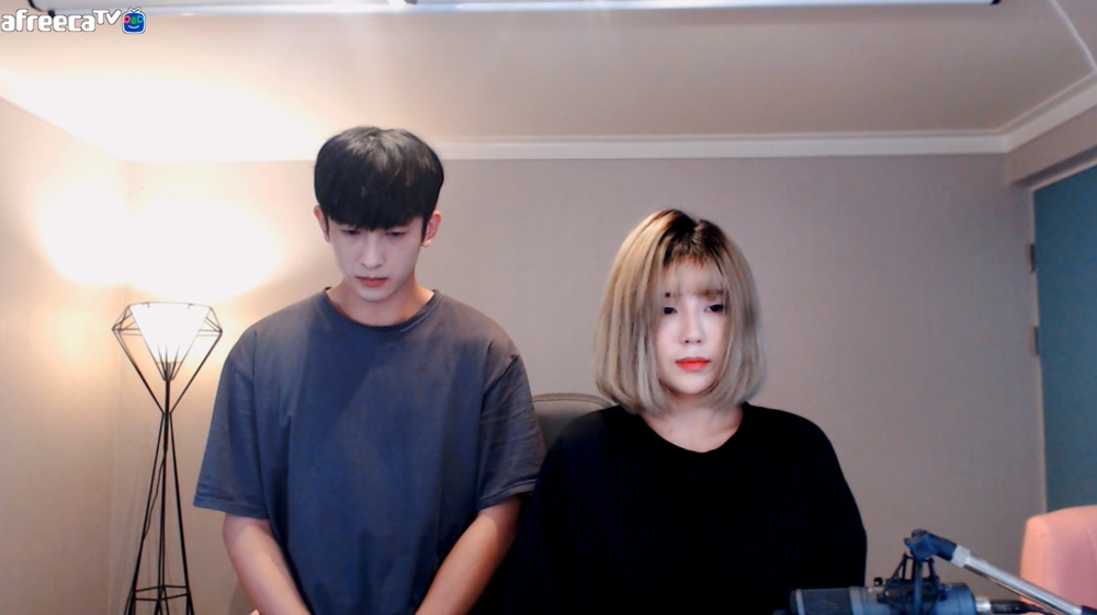 [이슈종합] 인천공항 해명 BJ서윤, 실제 나이 고백…남자친구 우창범 BJ열매(이수빈), 술집 출근하겠다 협박 (전문)