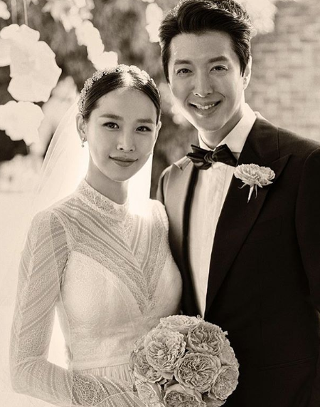 럭키 조윤희♥이동건 부부, 과거 결혼식 사진 눈길…세기의 비주얼 부부