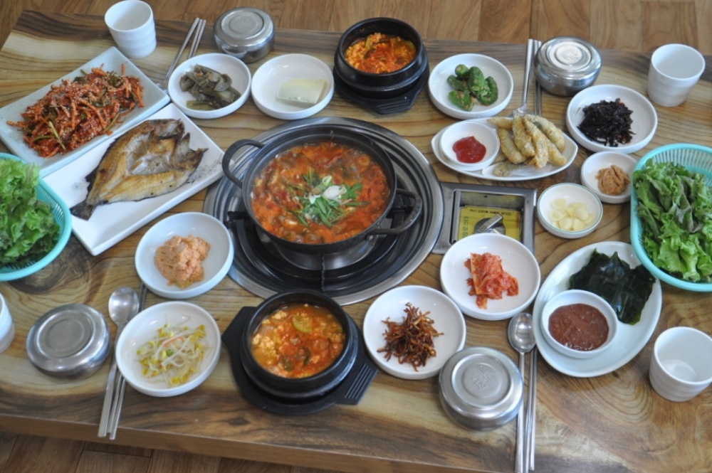 생방송오늘저녁 남해 여행 맛집, 멸치쌈밥 vs 갈낙해물짬뽕 바다의 맛!