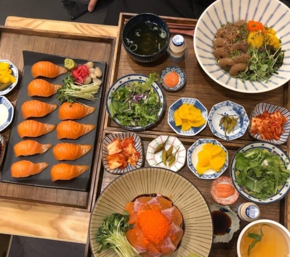 생생정보-기다려야제맛 속초 가리국밥&명태회무침 vs 남양주 생연어덮밥, 인기 맛집 위치는? 가을동화 그 곳!