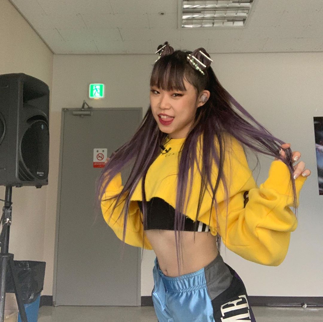 쇼미더머니8 브린, 크롭티 입고 드러난 마른 몸매… 넘치는 스웩