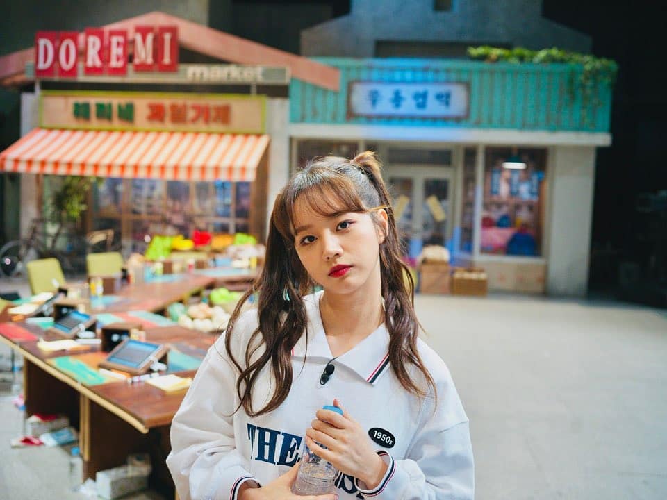 영화 판소리복서 류준열♥혜리, 양갈래 머리한 채 상큼美 발산