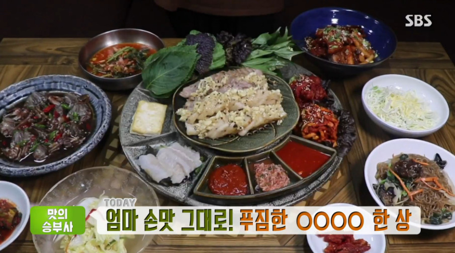 생방송 투데이-맛의승부사 엄마 손맛 그대로!…푸짐한 마늘 보쌈 한상 맛집