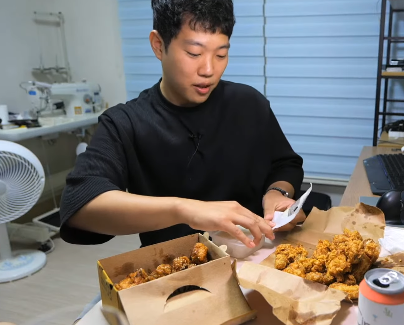 눈물 날 것 같다 유튜버 홍 사운드, 은퇴 1개월 만에 다시 복귀