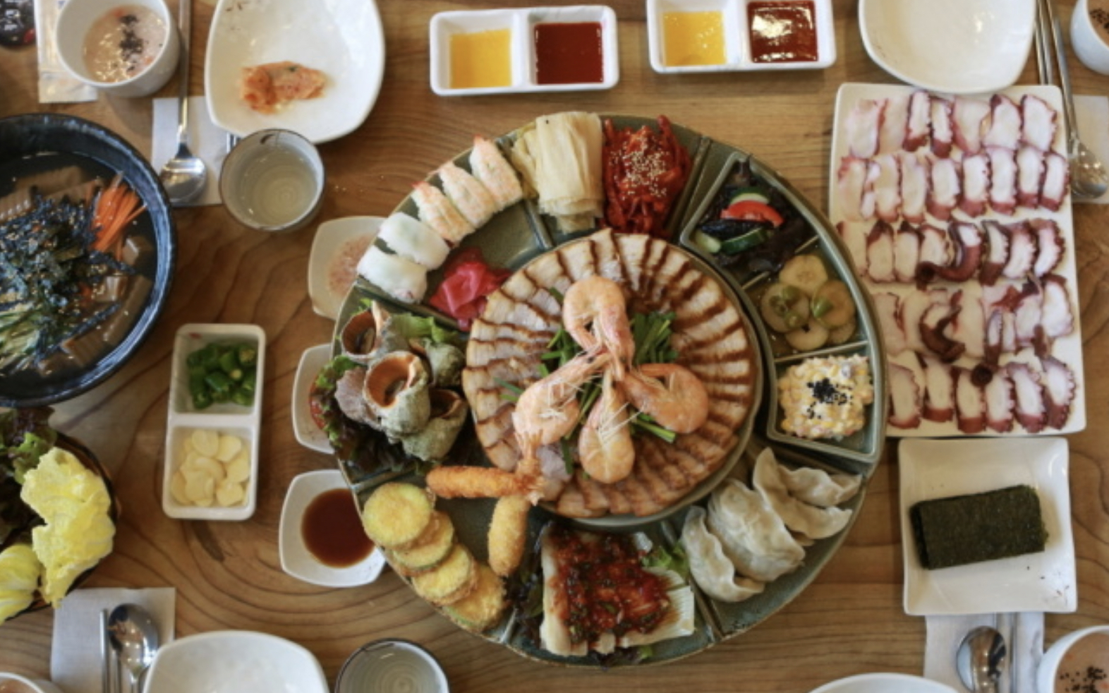 2TV 저녁 생생정보-sns화제맛집 인천 계양구 황제문어보쌈 세트 맛집, 위치는?