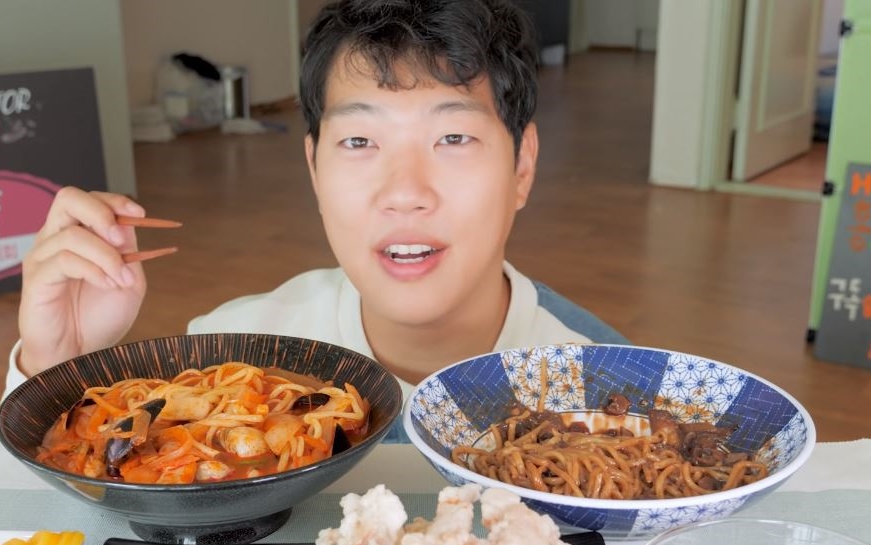 위기감 느껴서… 유튜버 홍사운드, 구독자 100만 달성 비결 언급