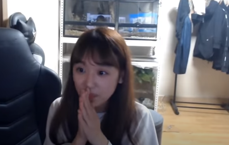 머니게임 이루리, 시청자 12만명 동시접속에 비난폭주…죄송하다