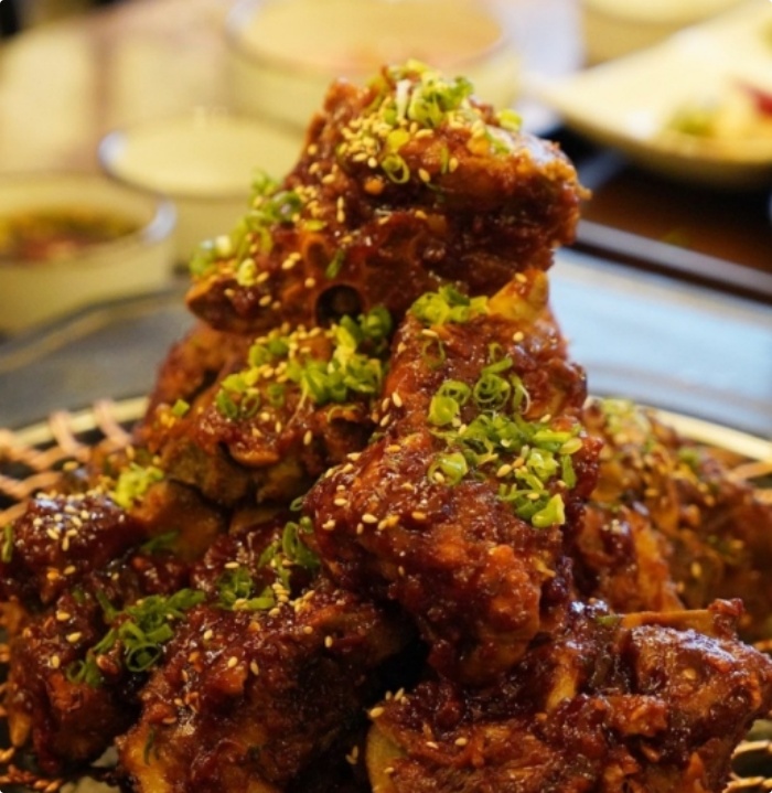 생방송투데이-리얼맛집 서울 성수역 뼈탑숯불구이 고깃집 위치는? 곱창-양대창-꿀살-삼겹살 外