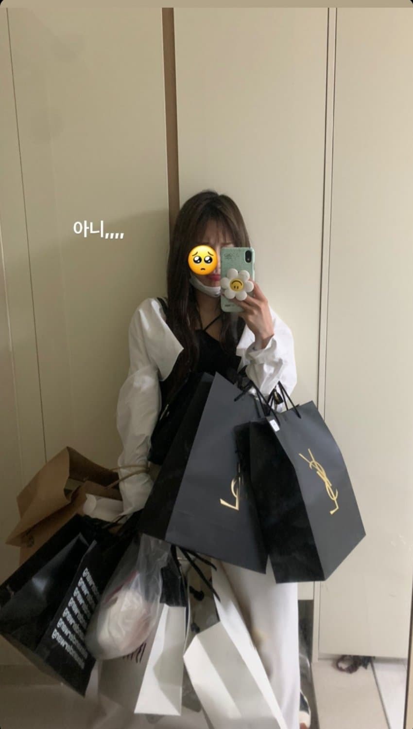 스우파 로잘린, 팬들로부터 받은 쇼핑백만 몇 개야?…정말 눈물난다
