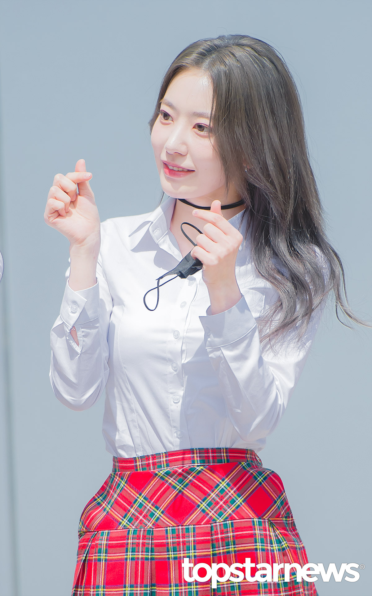 [HD포토] 르세라핌(LE SSERAFIM) 미야와키 사쿠라, 보송보송한 눈썹 (아는형님 출근길)