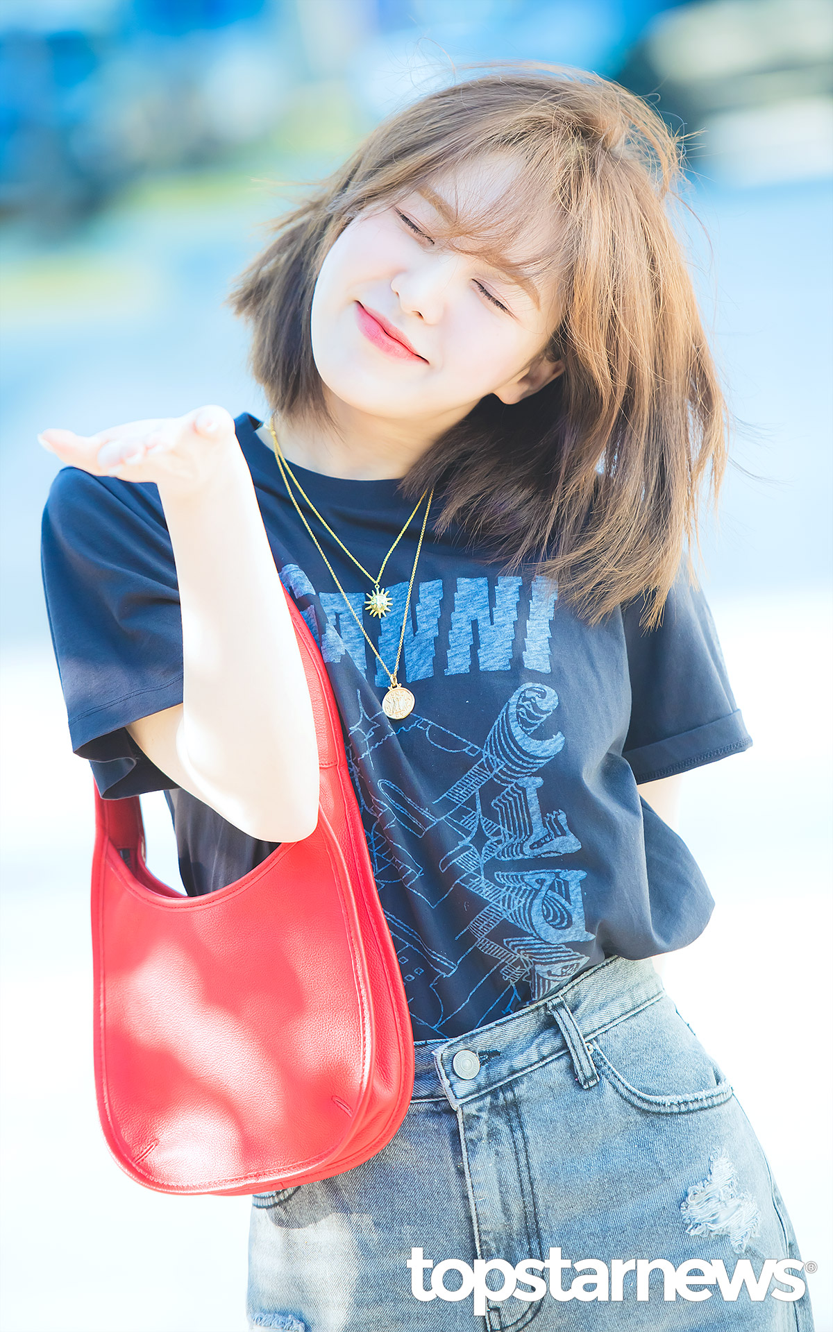 [HD포토] 레드벨벳(Red Velvet) 웬디, 완쌤의 뮤직테라피 기대해주세요 (웬디의 영스트리트 출근길)