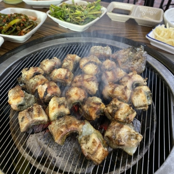 생방송투데이-고수뎐 아산 짚불무태장어구이 맛집 위치는? 산꼼장어-파김치장어전골-장어추어탕-아구탕 外
