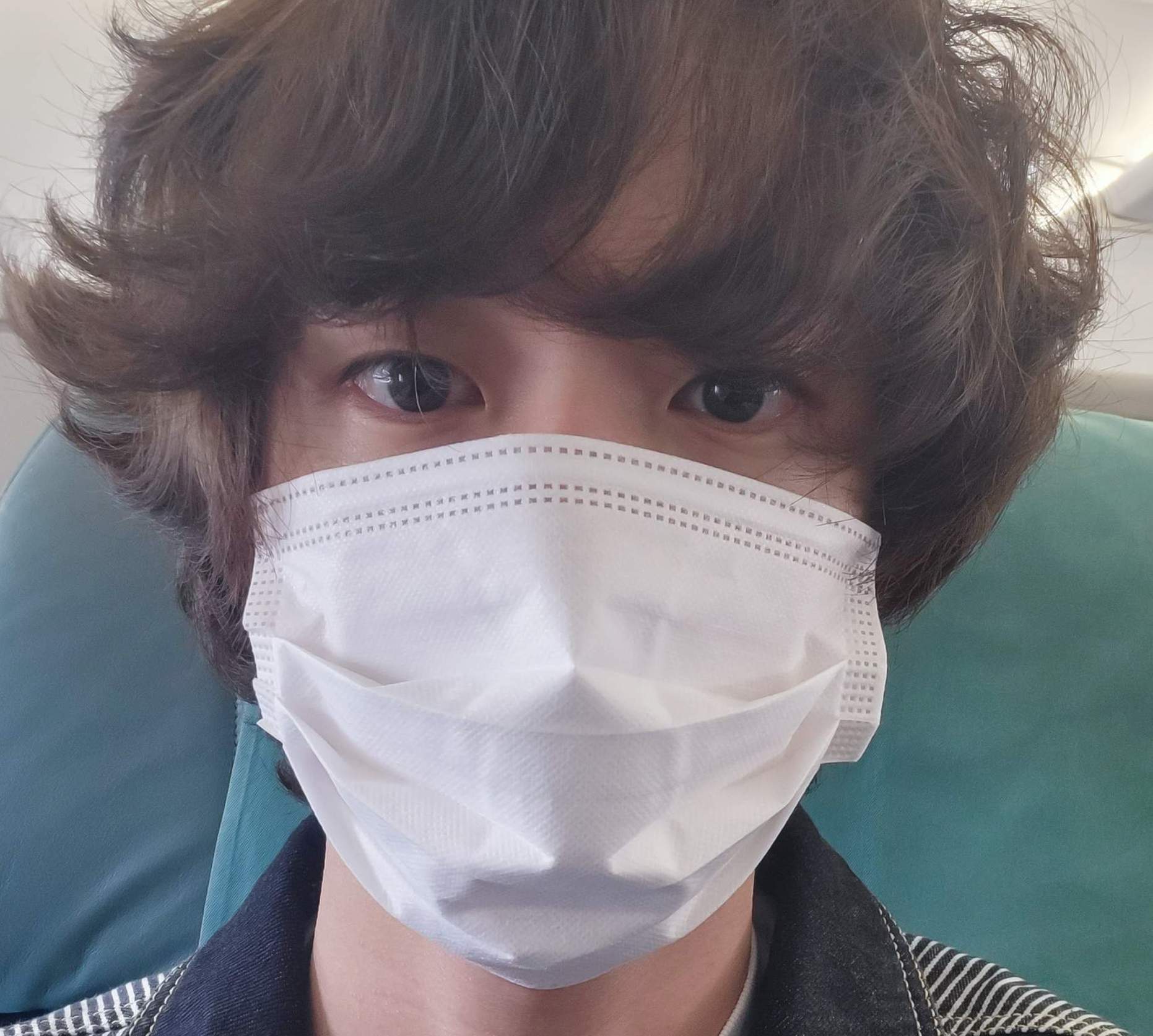 남신미모 방탄소년단 진 마스크로 가려도 눈부신 비주얼 위버스 셀카 공개