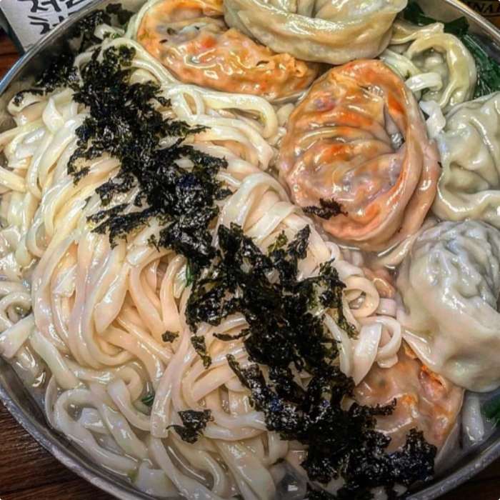 생방송투데이-맛의승부사 수원 손칼국수 맛집, 바지락칼국수-만두칼국수-불오징어 外…빵플레이스 인천 원당동 몽블랑 한옥카페 위치는?