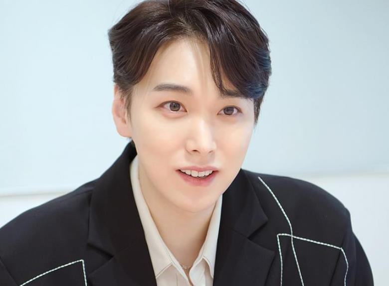 [인터뷰②] 미스터트롯2 성민, 후배들 SM연습실 초대…올하트 받은 순간 울컥했다