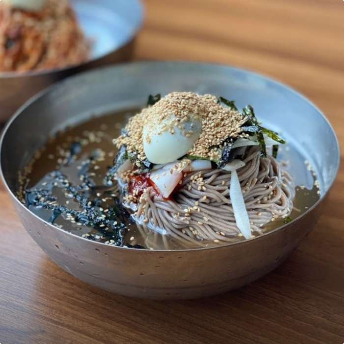 생생정보 수원 정자시장 손만두, 달인이 빚는 별미…옥천 메밀물막국수·메밀비빔막국수 맛집 위치는?