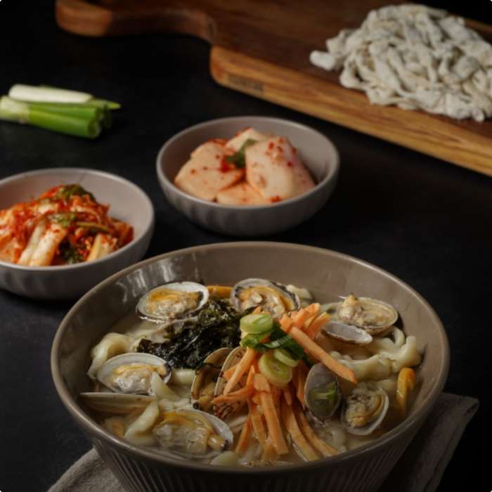 생방송투데이-리얼맛집 강화 석모도 바지락손칼국수 식당 위치는? 불지 않는 쫄깃함