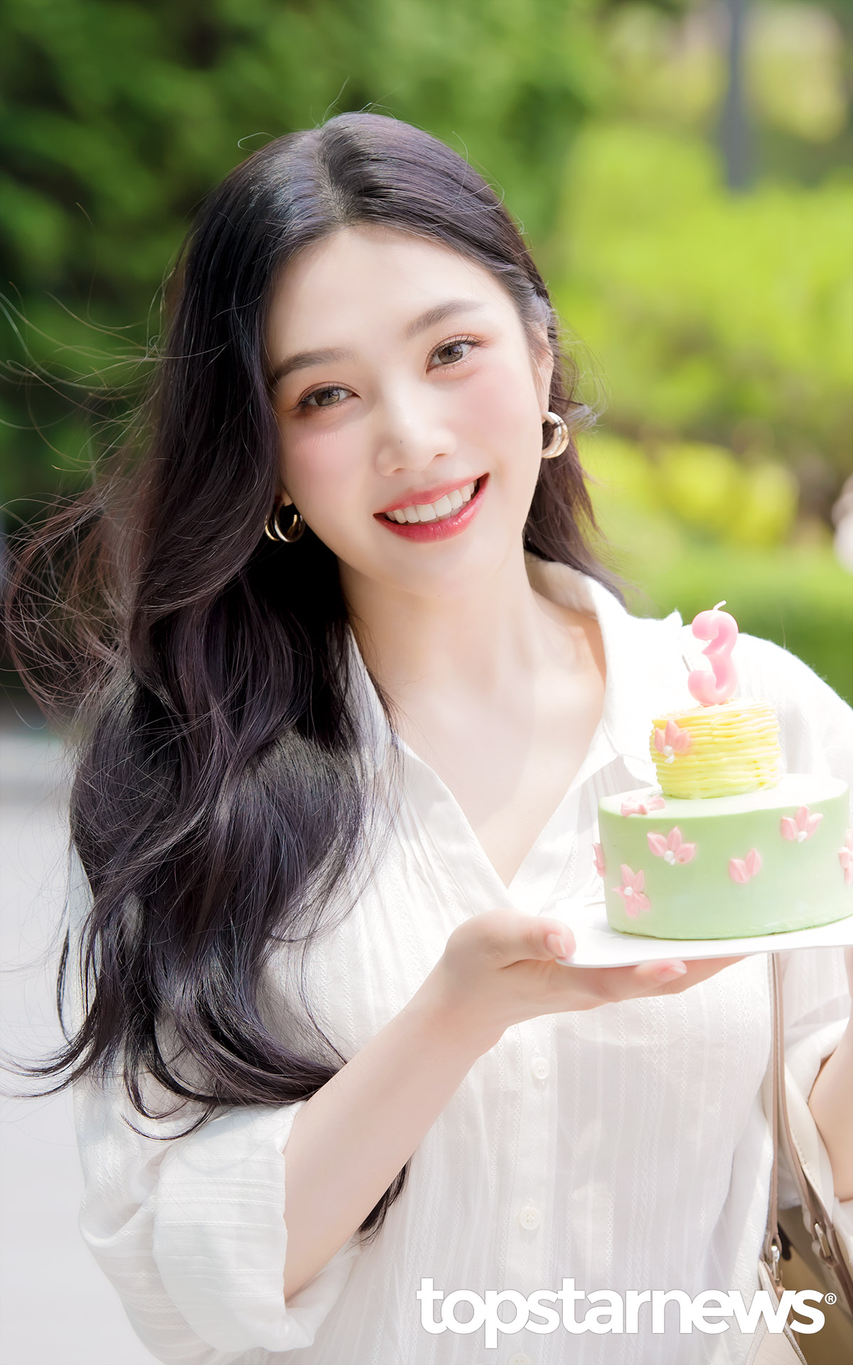 레드벨벳 조이, 데뷔 10주년에도 변함없는 풋사과 비주얼 (동물농장 출근길) [HD포토]