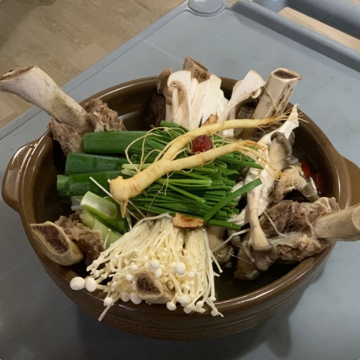 생방송투데이-고수뎐 계룡 황제갈비탕 맛집 위치는? 정성 신공으로 완성한 보양식
