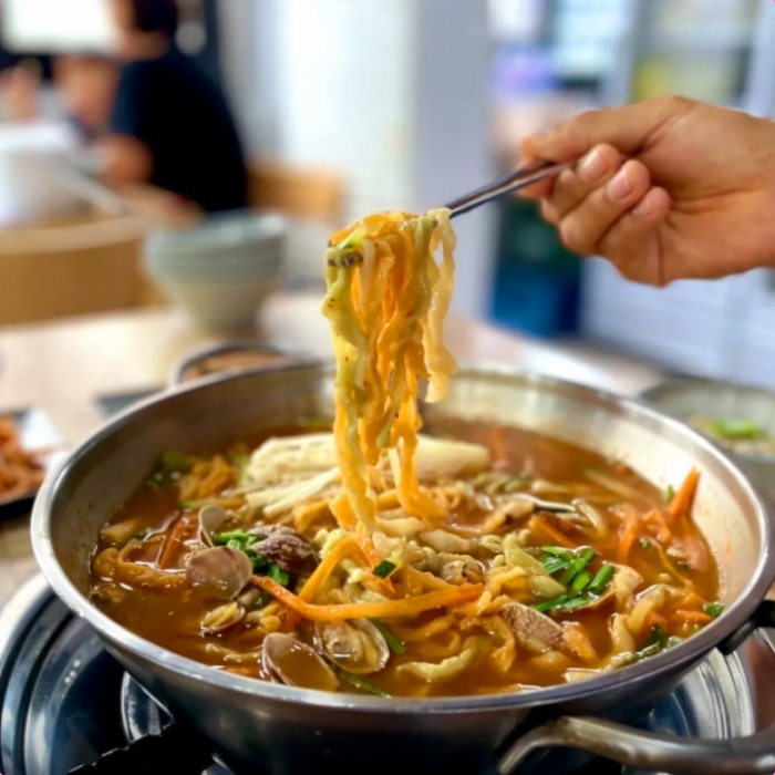 생생정보 강화 삼색해물손칼국수 맛집 위치는? 강된장보리밥-해물파전-새우튀김 등