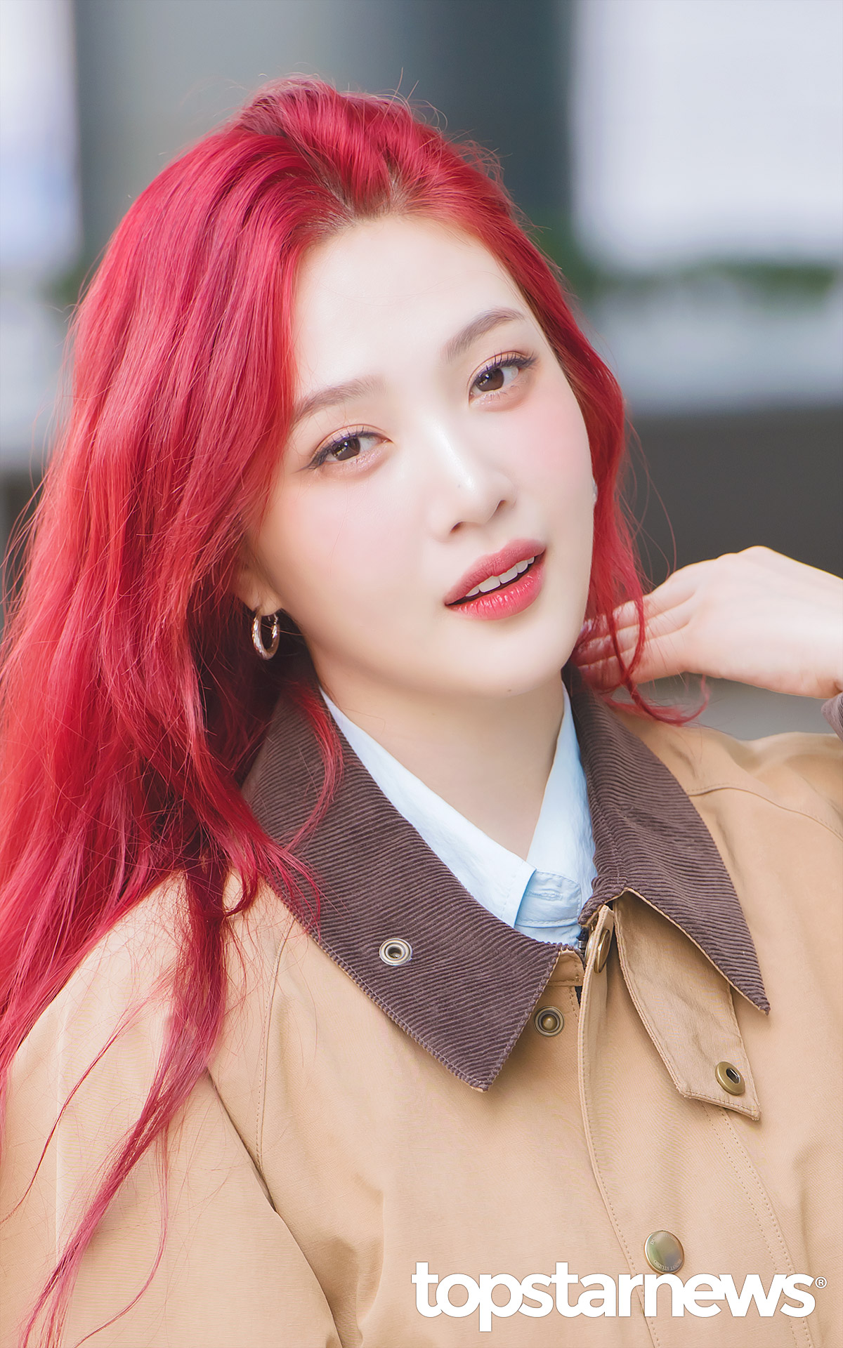 레드벨벳 조이, 빨간머리? 그래 내 거야 (동물농장 출근길) [HD포토]