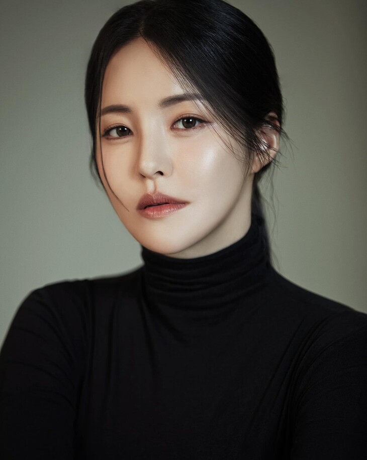 골라주면 좋겠네…브브걸 출신 유정, 소속사 이적→이규한과 결별 후 새 프로필 공개