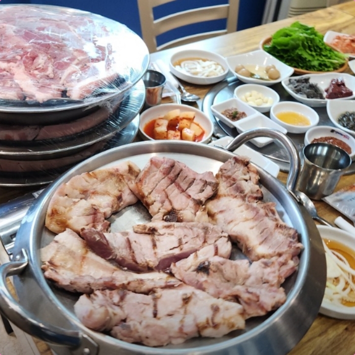 생방송투데이 당진 채운동 훈제삼겹살 한 상 맛집 위치는? 바비큐 무한리필