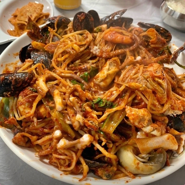 6시 내고향 동해 발한동 해물찜·장칼국수 맛집 푸짐한 가성비…금산 추어탕 식당 위치는? 