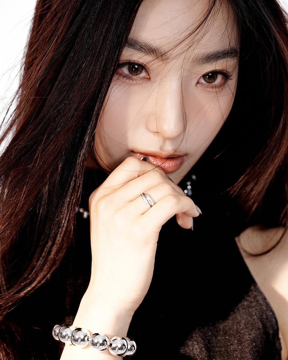 나를 마주한 시간…이새롬, 깊어진 눈빛에 담긴 봄의 담담함