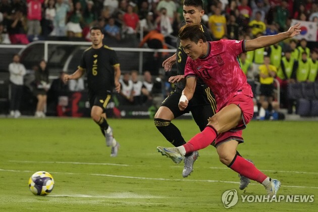"영리한 역전골"…오현규, 멕시코전 5호골로 존재감 증명